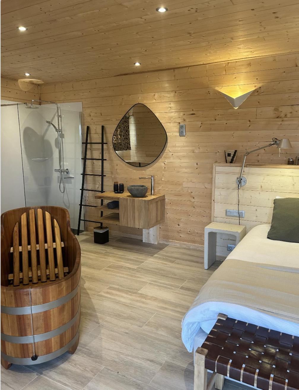Les Lodges De Malbrough Aire-sur-la-Lys Exterior foto